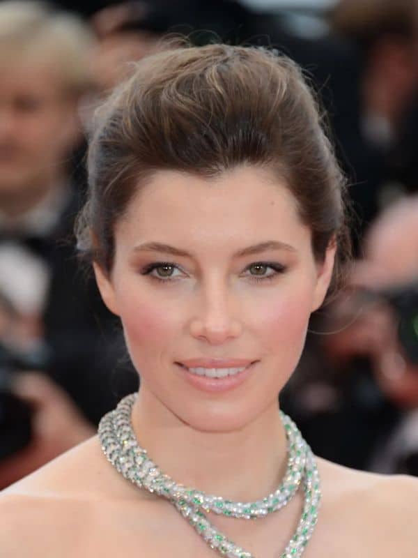 Jessica Biel in French roll hairstyle