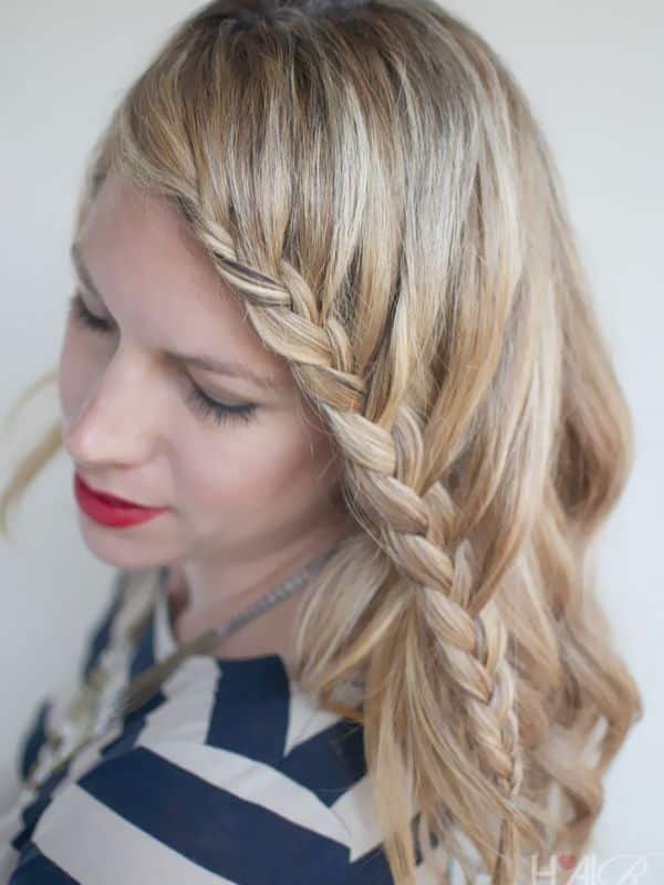 Fringes & braids are the best combo for an elegant look