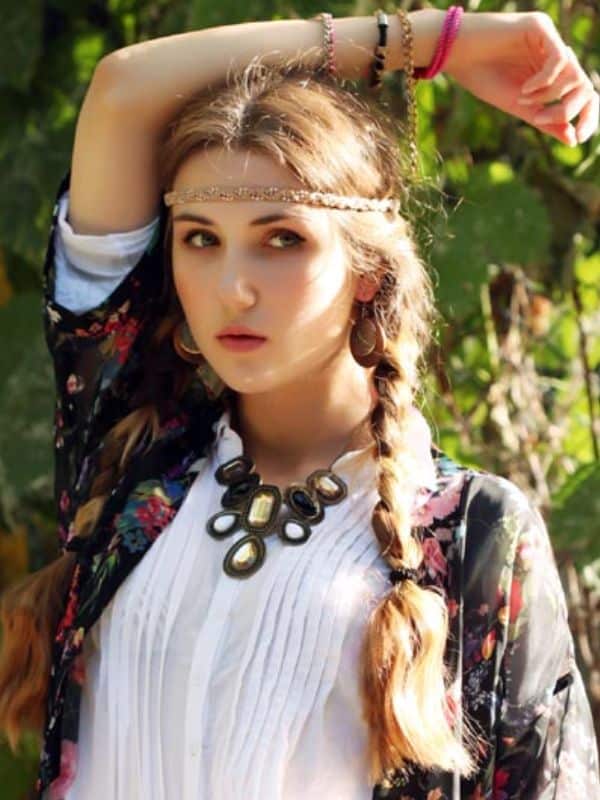 You can hack your age with this cute hippie hairstyle.