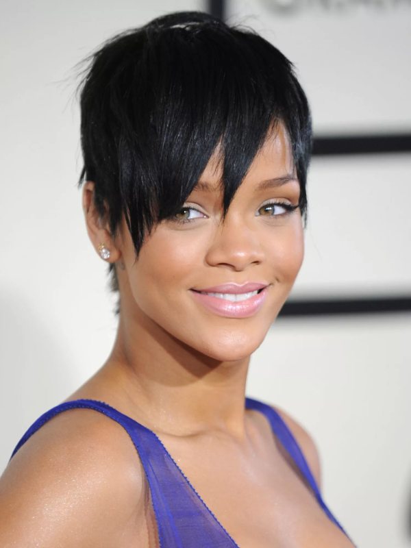 We can’t pass up Rihanna short hairstyles