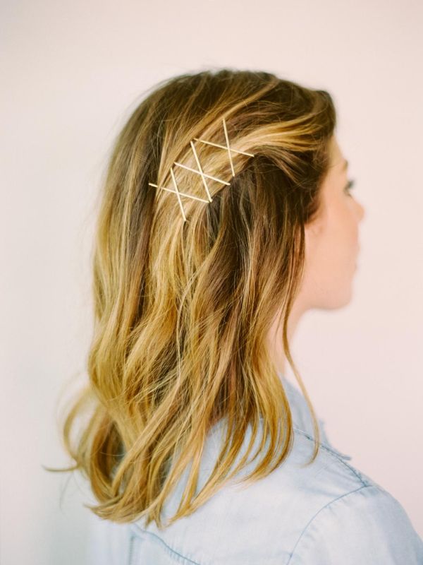 Bobby pin crisscross