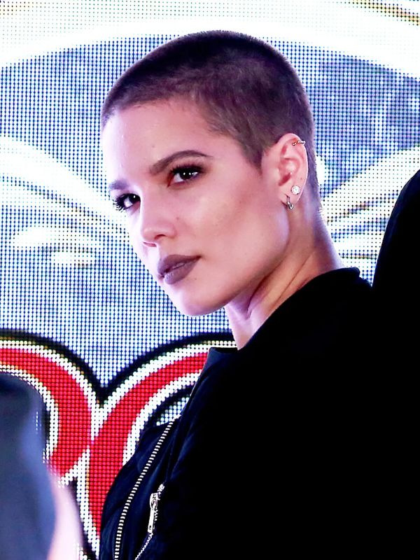 Halsey Hairstyles-Buzz cut