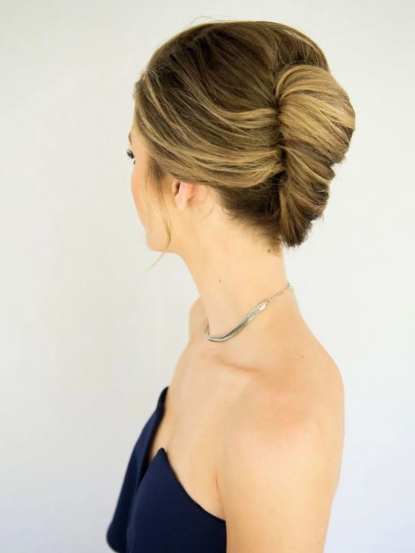 Hairstyle For Party: 12 Easy Party Hairstyles To Turn Heads