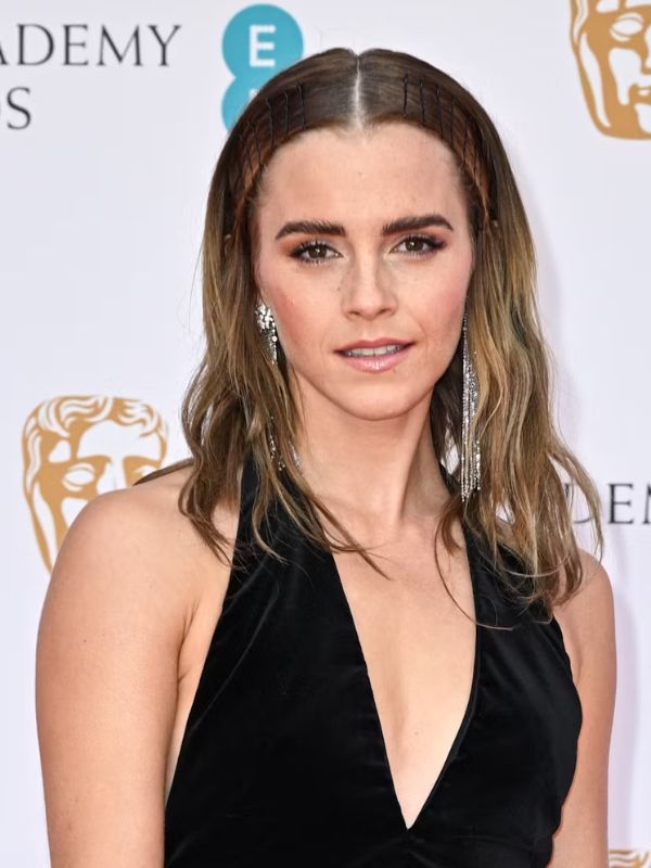 Emma Watson Shoulder-Length Waves