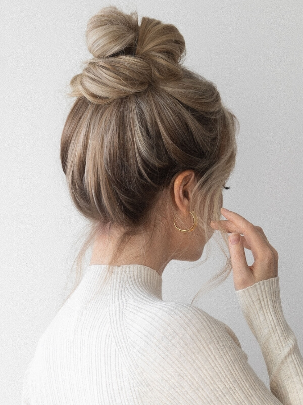 A messy bun is ideal for relaxed, everyday wear