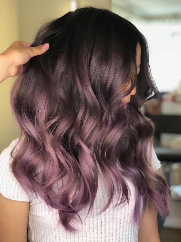 Dusty lavender ombré is a fresh, modern take on color trends